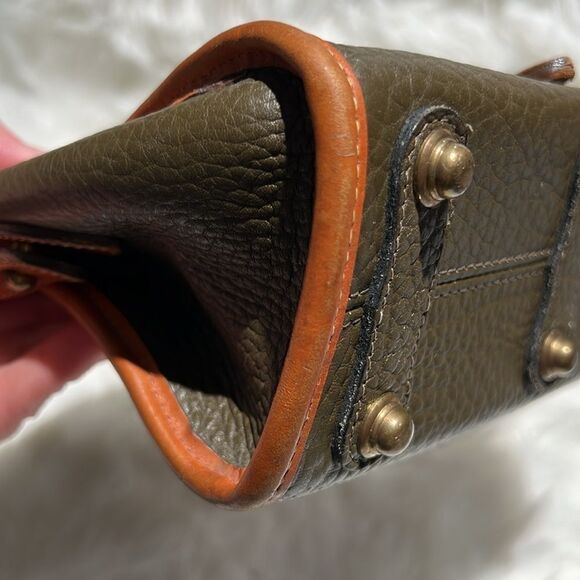 Dooney & Bourke vintage Equestrian/ Fisherman Core crossbody bag B89 - Picture 13 of 13